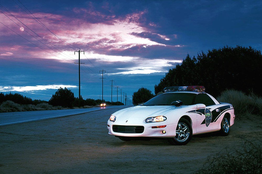 CamaroCop.thumb.jpg.49cdabb5e380a4d3b40c8ba4be0fcd81.jpg