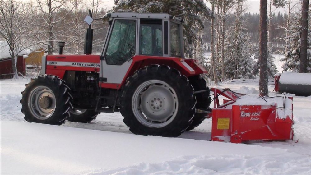 Lumi_kone_Large.JPG}