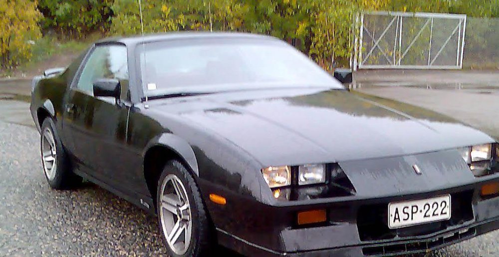 camaro83.JPG}